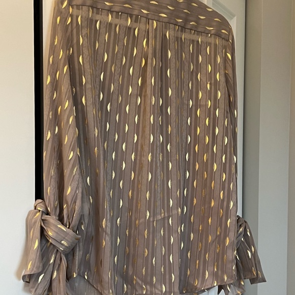 Banana Republic Blouse - Picture 4 of 5